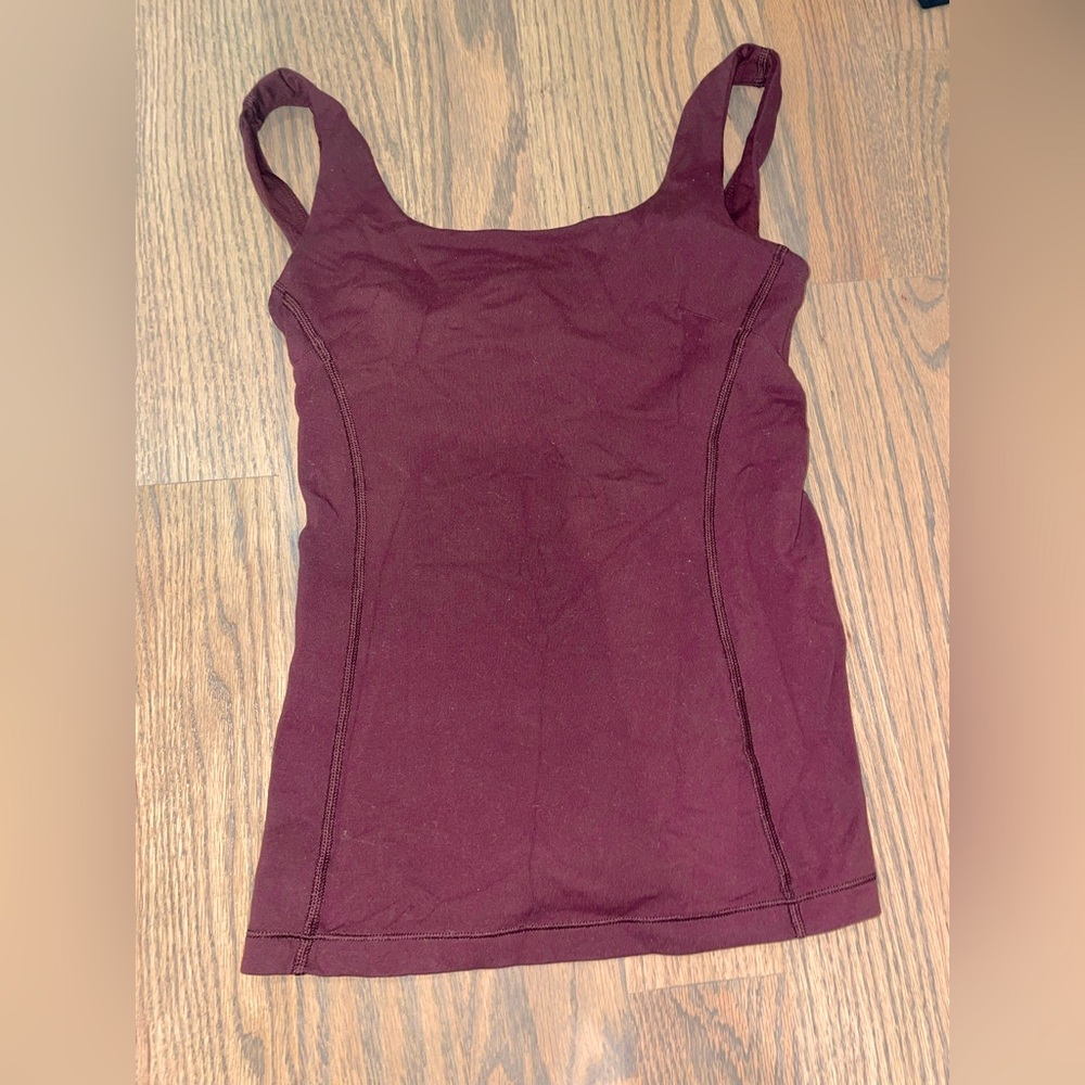 Lululemon tank